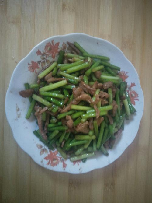 美食做法(用简单步骤制作美味佳肴)