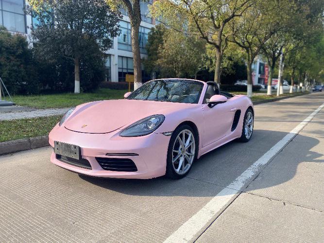 保时捷718为什么叫女人车(为何Porsche 718成为女性喜爱的汽车？)