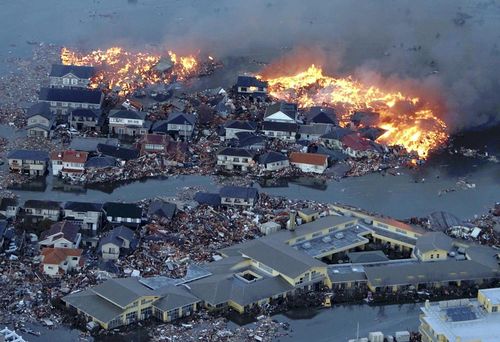 日本311大地震(日本311大地震：灾难与重建)